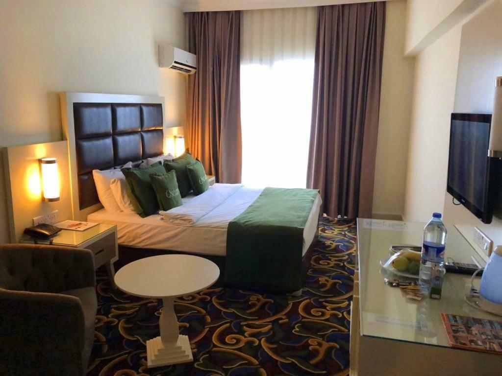 Oscar Beachfront Resort & Spa & Casino Kyrenia  Extérieur photo