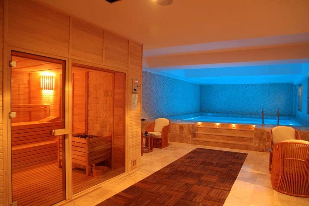 Oscar Beachfront Resort & Spa & Casino Kyrenia  Extérieur photo