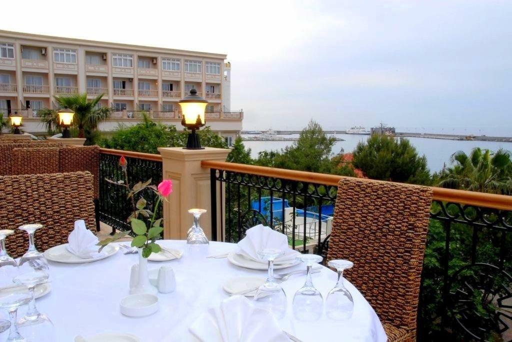 Oscar Beachfront Resort & Spa & Casino Kyrenia  Extérieur photo